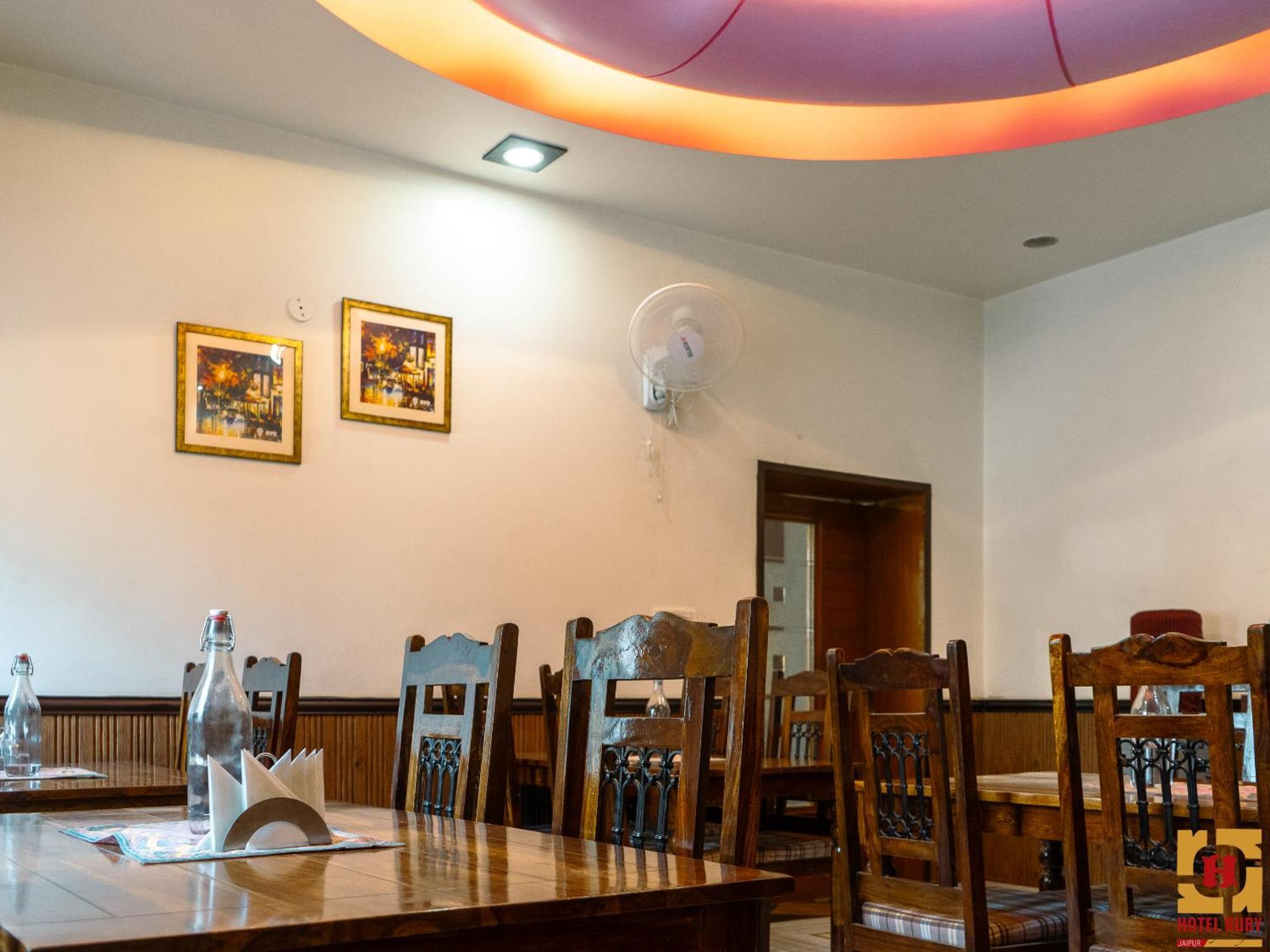 Hotel Ruby Τζαϊπούρ Εξωτερικό φωτογραφία