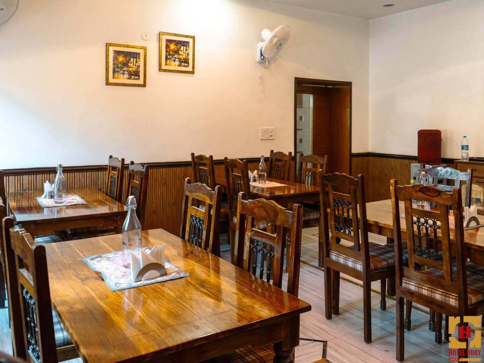 Hotel Ruby Τζαϊπούρ Εξωτερικό φωτογραφία