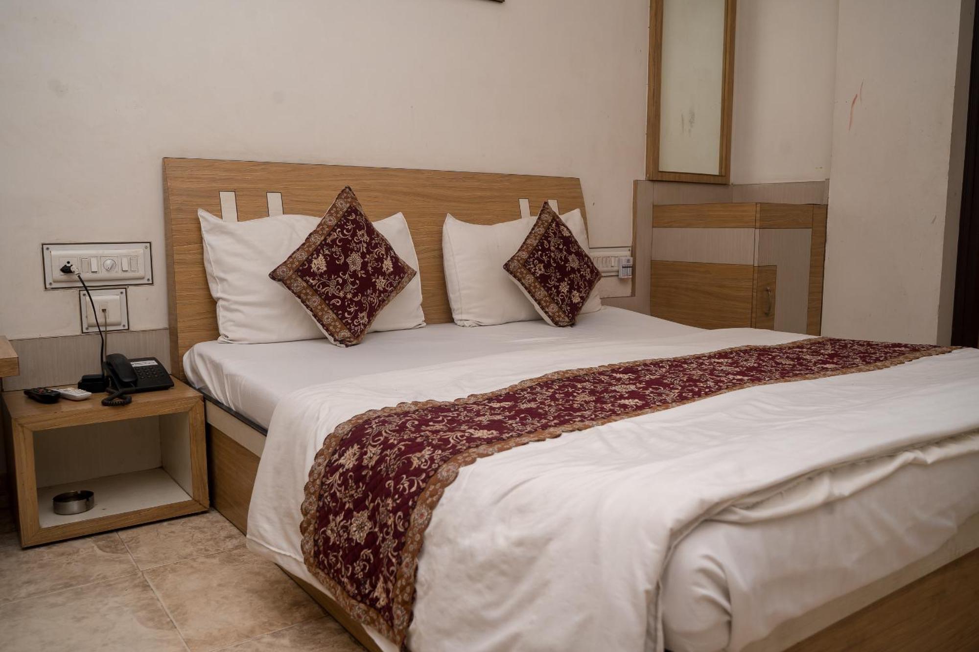 Hotel Ruby Τζαϊπούρ Εξωτερικό φωτογραφία